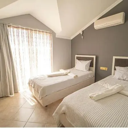 בית נופש Letoon Homes *